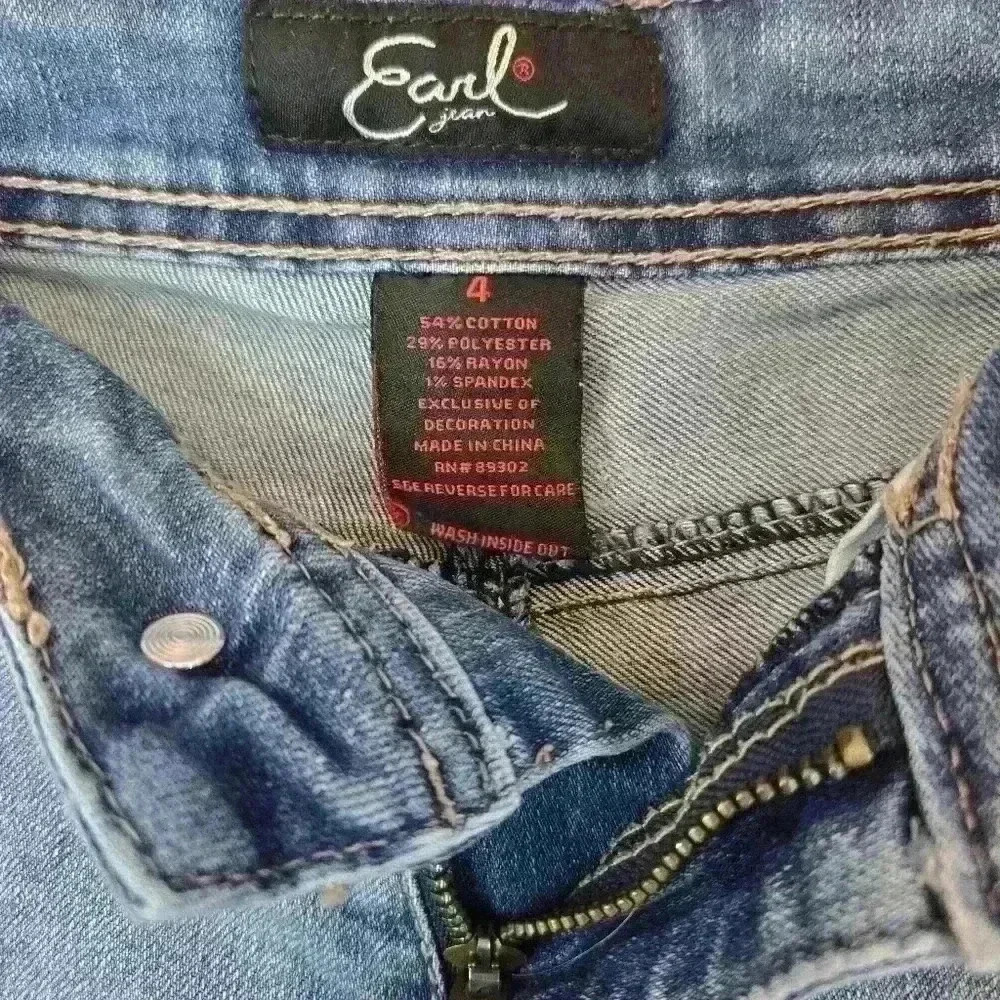 Earl Jeans Jean Shorts Women's Denim  Distressed Size 4 - Picture 8 of 8